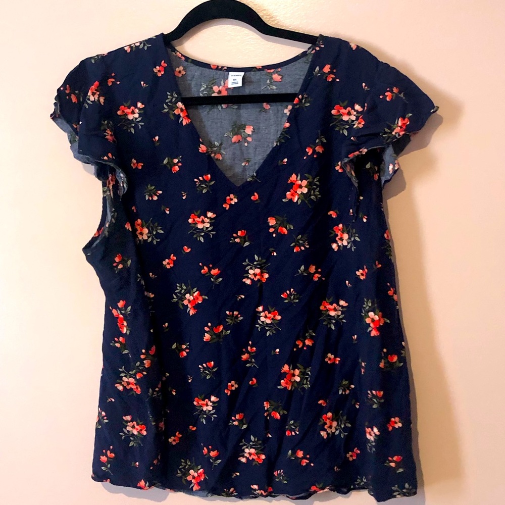 Navy floral loose plus size top